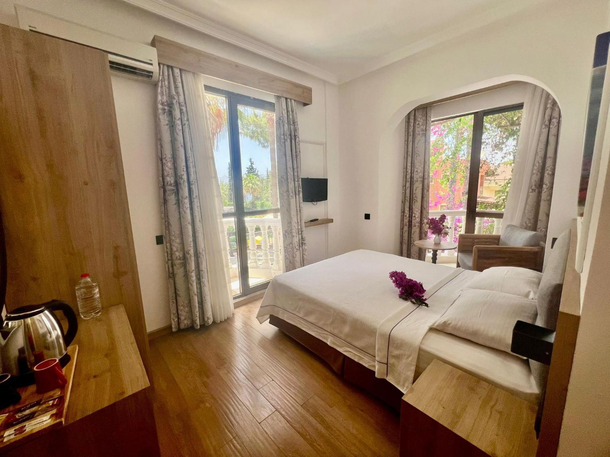 Carikci Hotel Marmaris Exterior photo