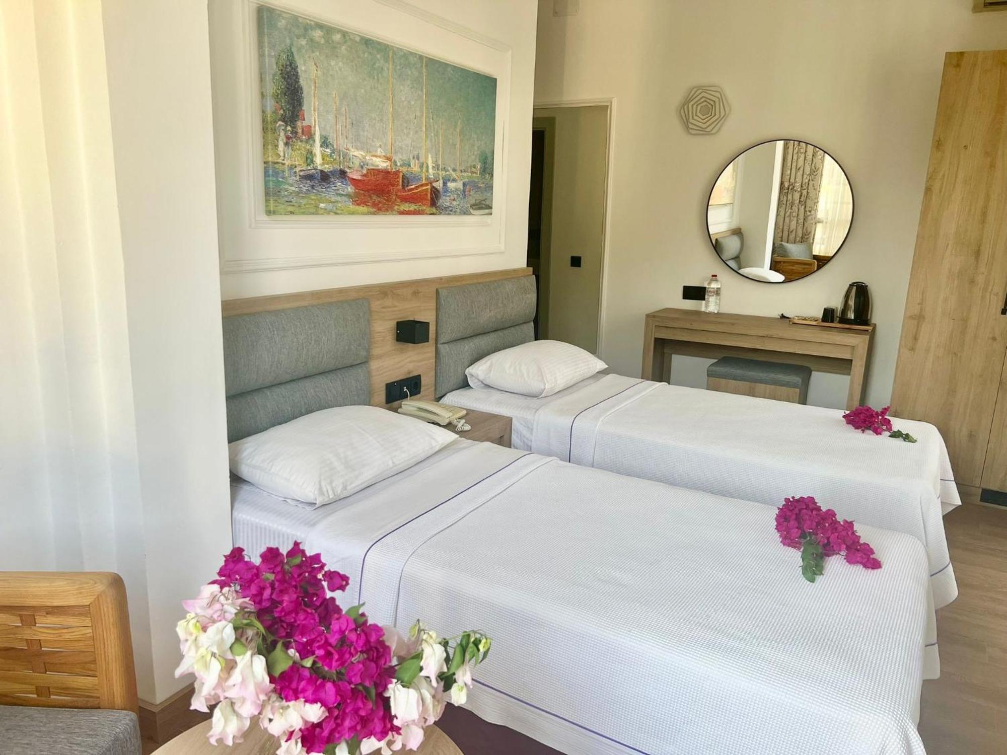 Carikci Hotel Marmaris Exterior photo